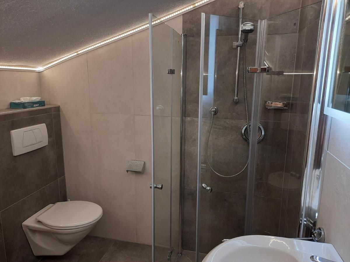 Hotel Garni Viktoria ซังคท์อันทอนอัมอาร์ลแบร์ก ภายนอก รูปภาพ