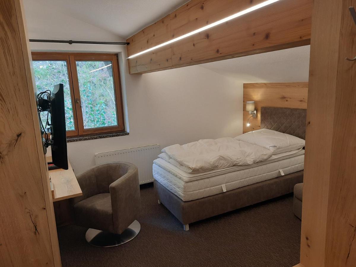 Hotel Garni Viktoria ซังคท์อันทอนอัมอาร์ลแบร์ก ภายนอก รูปภาพ