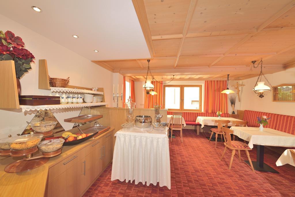 Hotel Garni Viktoria ซังคท์อันทอนอัมอาร์ลแบร์ก ภายนอก รูปภาพ